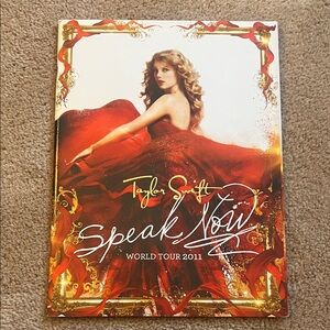 Taylor Swift Speak Now World Tour 2011 Program